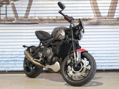 2022 Triumph TRIDENT660 — front three-quarter view