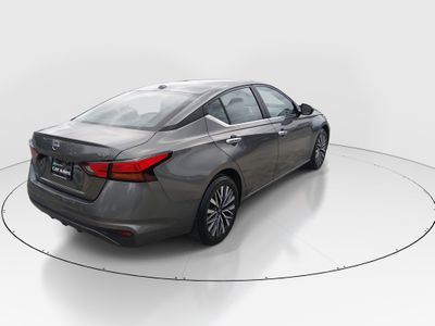 2024 Nissan Altima — photo 7 view