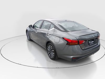 2024 Nissan Altima — detail view