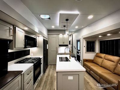 2025 Brinkley RV Model Z - Photo 5