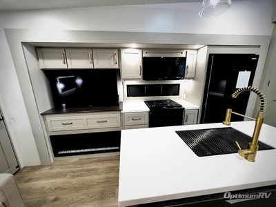 2025 Brinkley RV Model Z - Photo 9