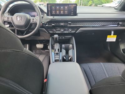 2026 Honda Accord Hybrid - Photo 14
