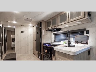 2026 Forest River RV Cherokee Grey Wolf - Photo 6