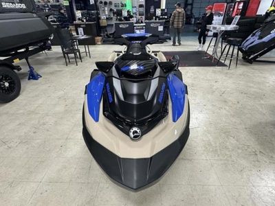 2025 Sea-Doo Wake Pro 230 - Photo 2