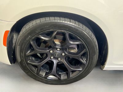 2019 Chrysler 300 - Photo 11