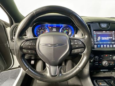 2019 Chrysler 300 - Photo 15