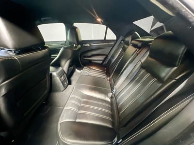 2019 Chrysler 300 - Photo 25