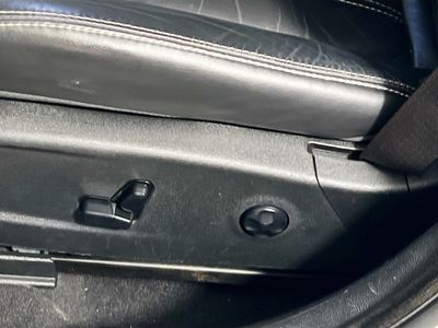 2019 Chrysler 300 - Photo 13