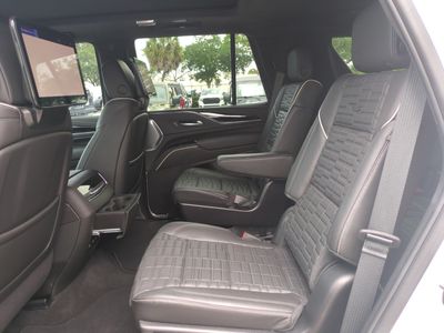 2023 Cadillac Escalade - Photo 15