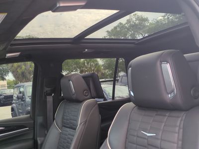 2023 Cadillac Escalade - Photo 22