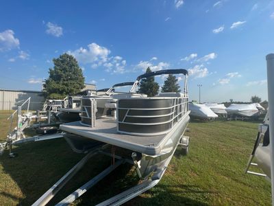 2023 Godfrey Sweetwater Xperience 1680 FX - Photo 1
