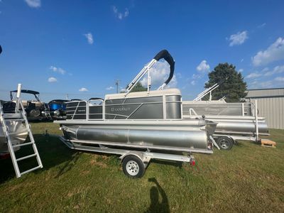 2023 Godfrey Sweetwater Xperience 1680 FX - Photo 3