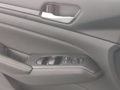 2025 Nissan Altima — photo 17 view