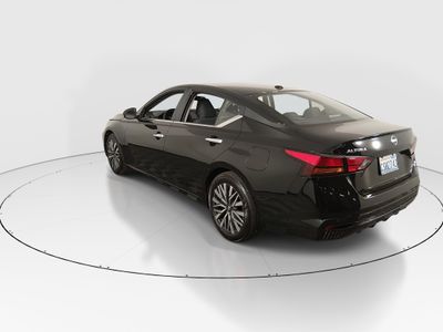 2025 Nissan Altima — detail view