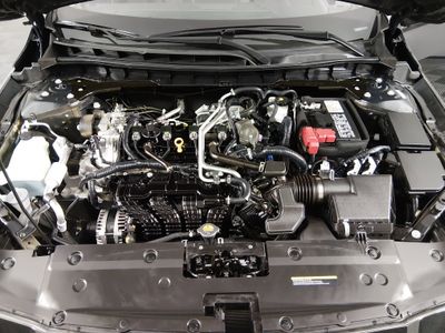 2025 Nissan Altima — photo 9 view