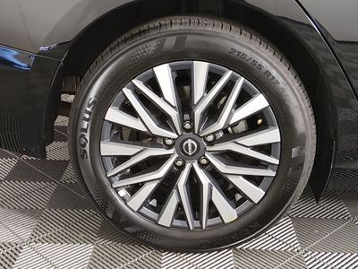 2025 Nissan Altima — photo 10 view