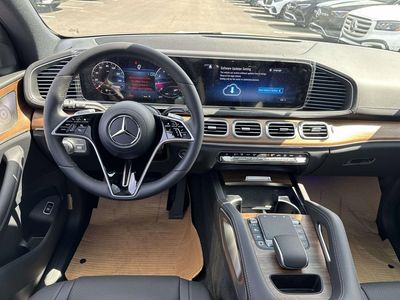 2026 Mercedes-Benz GLE — detail view