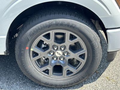 2026 Ford F-150 — photo 12 view
