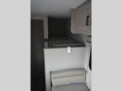 2026 Coachmen RV Catalina Summit Series 7 - Photo 9