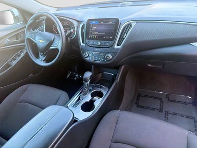 2025 Chevrolet Malibu - Photo 31