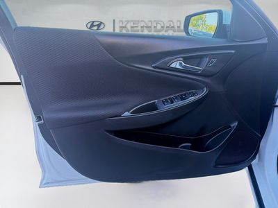 2025 Chevrolet Malibu - Photo 18