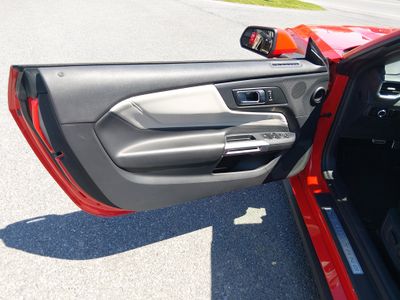 2024 Ford Mustang - Photo 13