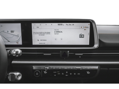 2025 Hyundai IONIQ 6 — photo 8 view