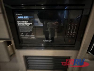 2025 Ember RV E-Series - Photo 19