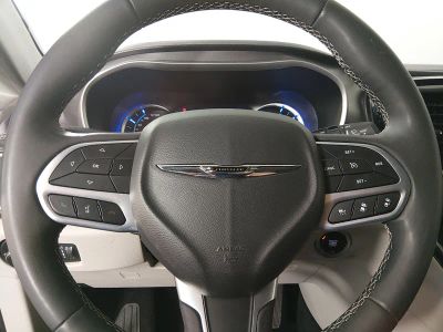 2023 Chrysler Pacifica - Photo 12