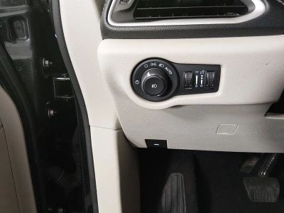 2023 Chrysler Pacifica - Photo 13