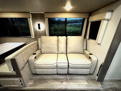 2025 Coachmen Catalina Legacy Edition - Photo 9