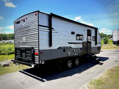2025 Coachmen Catalina Legacy Edition - Photo 2