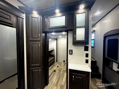 2023 Coachmen Brookstone — photo 13 view