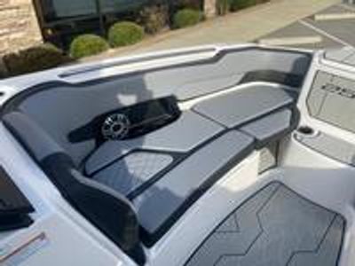 2026 Yamaha 255 XE - Photo 14