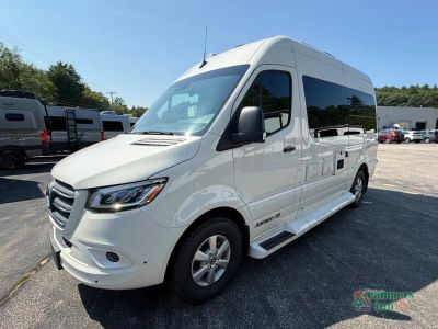 2025 Pleasure-Way Ascent — front three-quarter view