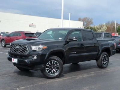2021 Toyota Tacoma - Photo 2