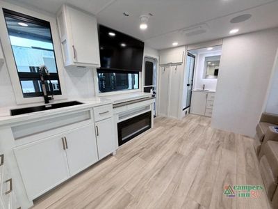 2026 Brinkley Model I - Photo 20
