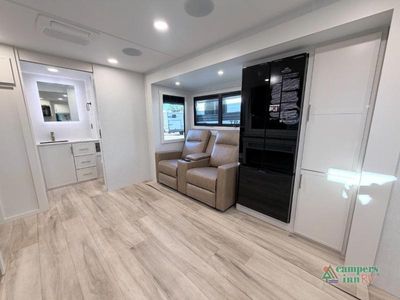 2026 Brinkley Model I - Photo 18