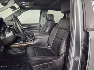 2025 Chevrolet Silverado 1500 - Photo 13