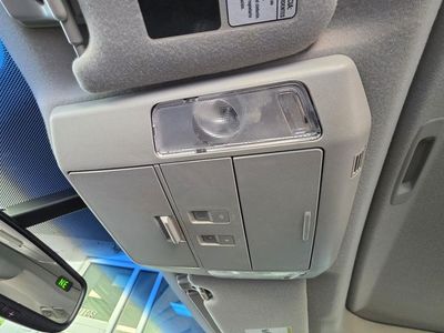 2016 Toyota Sequoia — photo 35 view