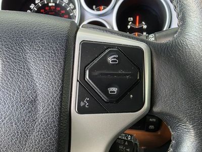 2016 Toyota Sequoia — photo 32 view