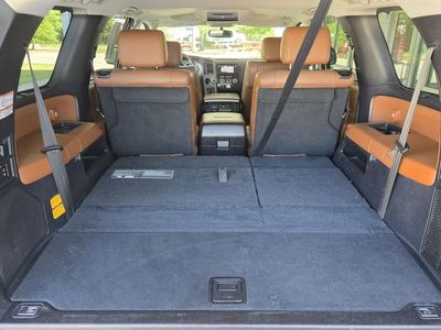 2016 Toyota Sequoia — photo 17 view