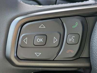 2026 Jeep Gladiator — photo 21 view