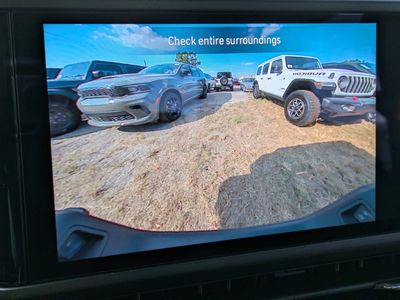 2026 Jeep Gladiator — photo 18 view