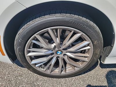 2023 BMW 3 Series - Photo 3