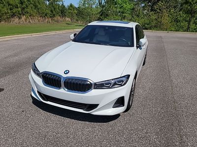 2023 BMW 3 Series - Photo 2