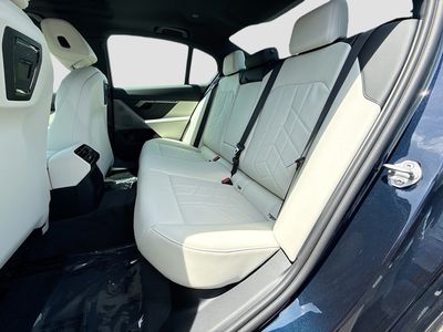 2027 BMW 5 Series - Photo 21