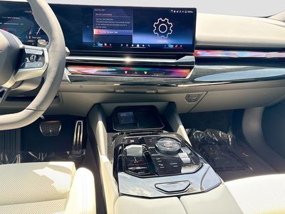 2027 BMW 5 Series - Photo 19