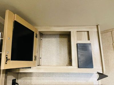 2019 Coachmen RV Catalina Legacy - Photo 25