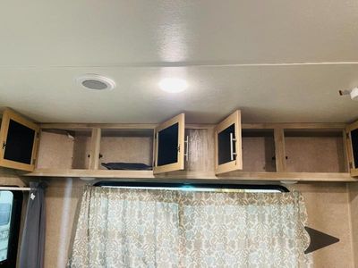 2019 Coachmen RV Catalina Legacy - Photo 14